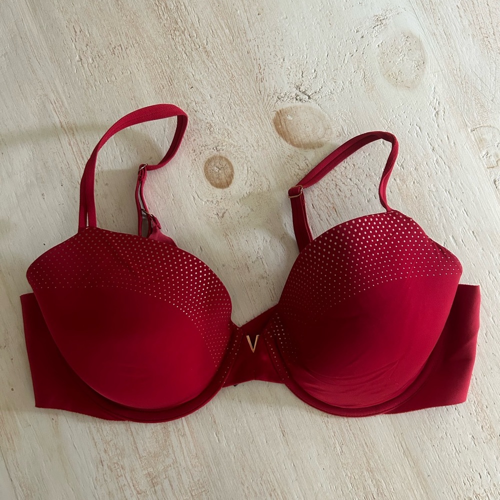 Victorias Secret Lightly Lined Underwire Red Bra 36C